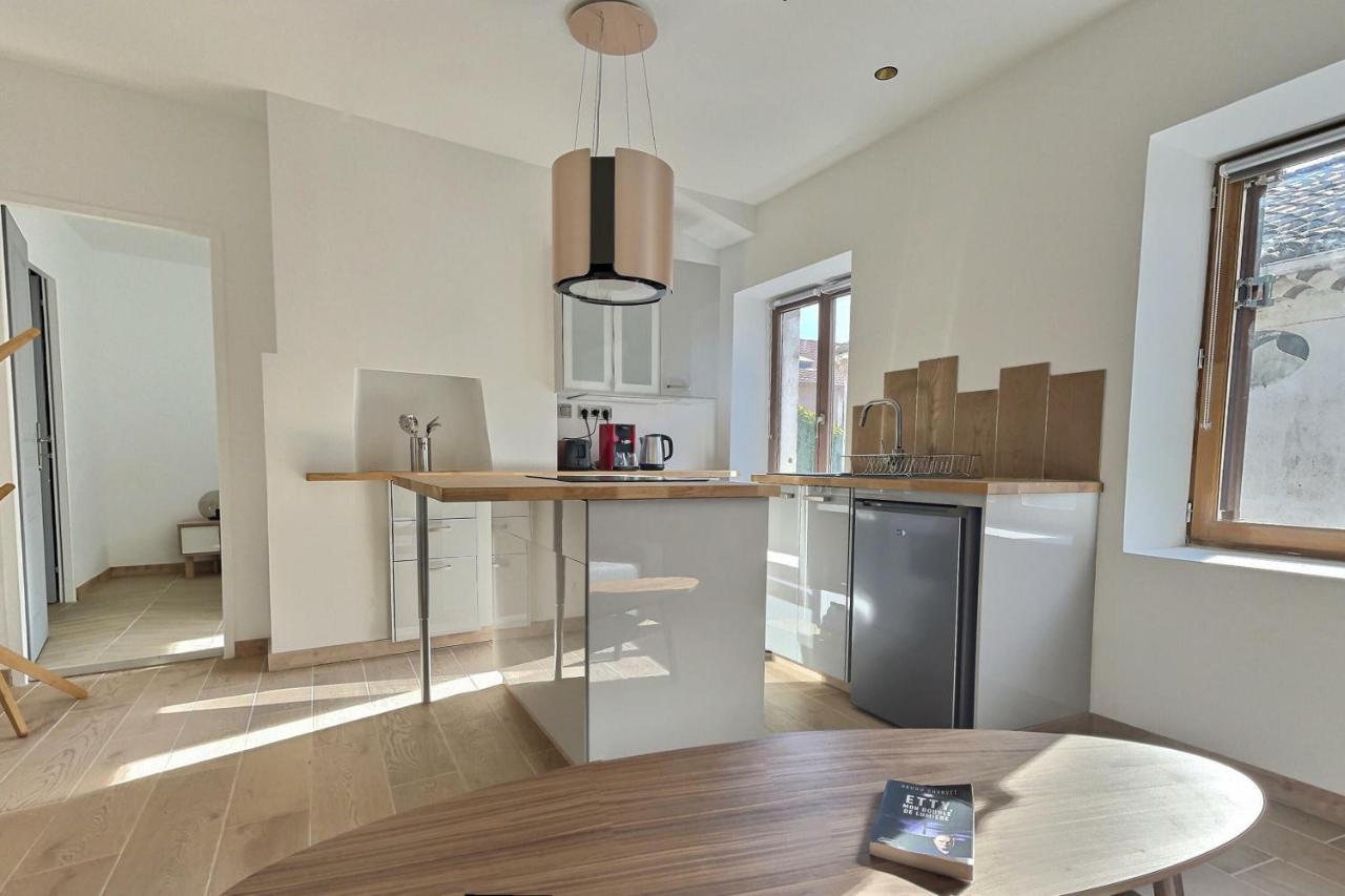 Des Appartements Au Calme Dans Un Immeuble Historique Beziers Luaran gambar